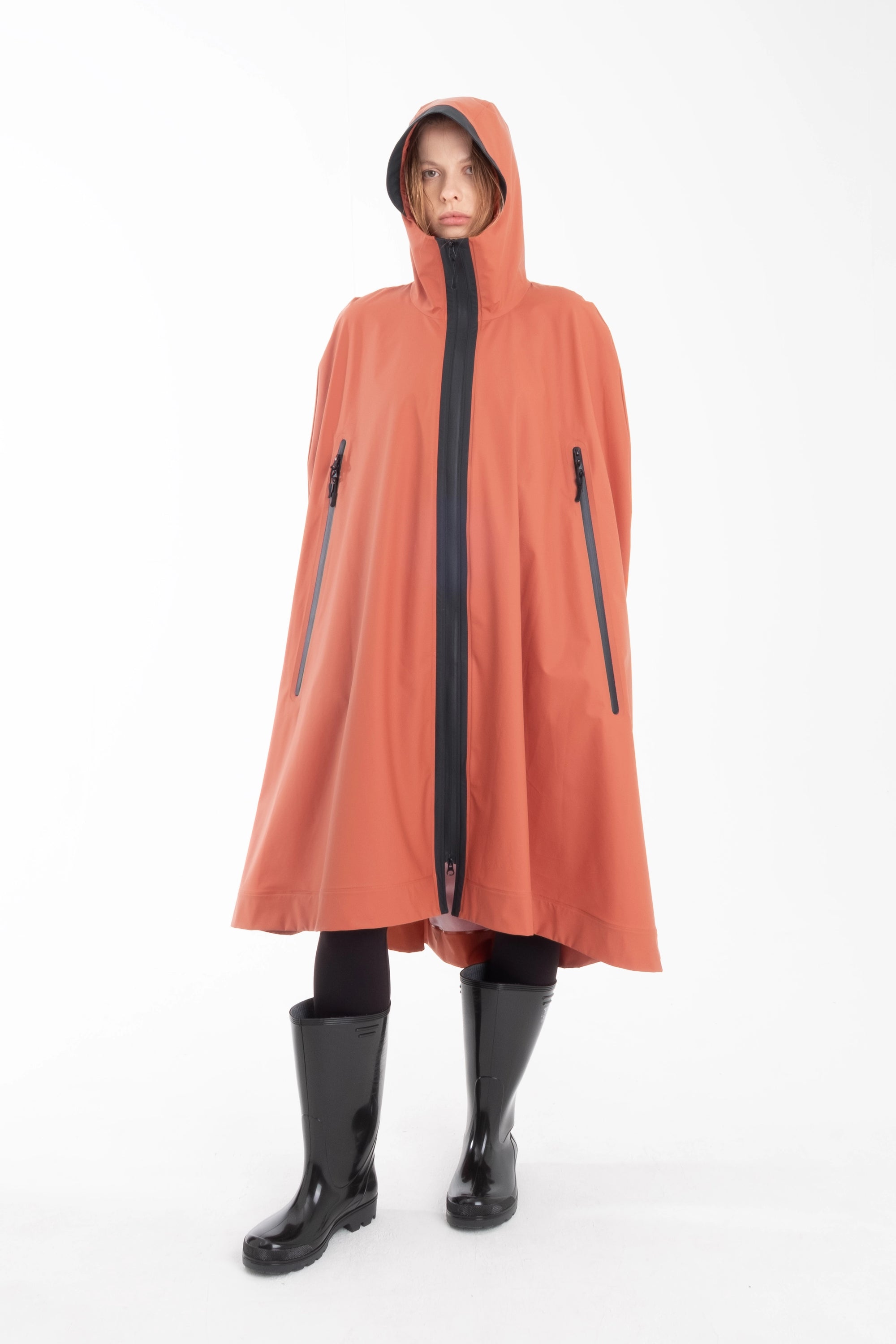One Node X Sagastad Cape Ginger Women's