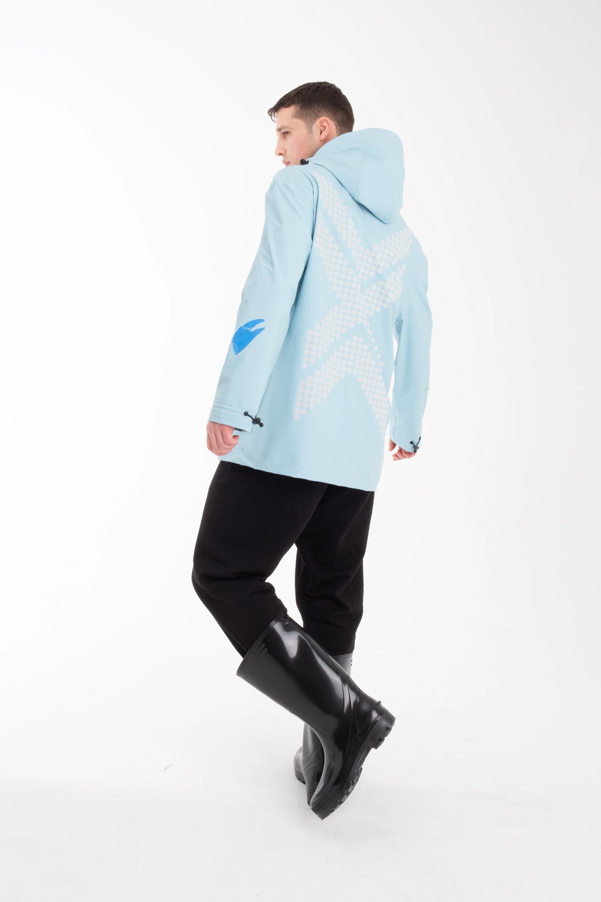 One NODE Scandinavian Storm Jacket X Sky for men – a waterproof and windproof jacket built for durability, breathability, and protection in all-weather conditions.