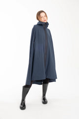 One Node X Sagastad Poncho Reflex Marineblå Dame