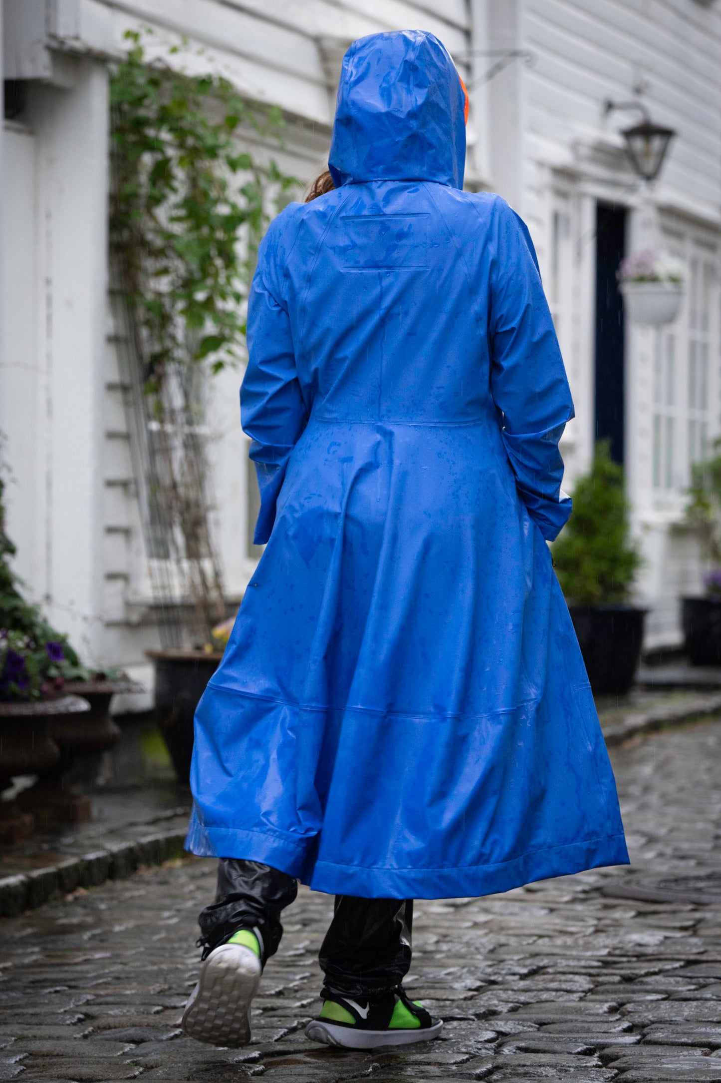 CLASSY LIGHTWEIGHT LONG RAIN COAT ELECTRIC BLUE