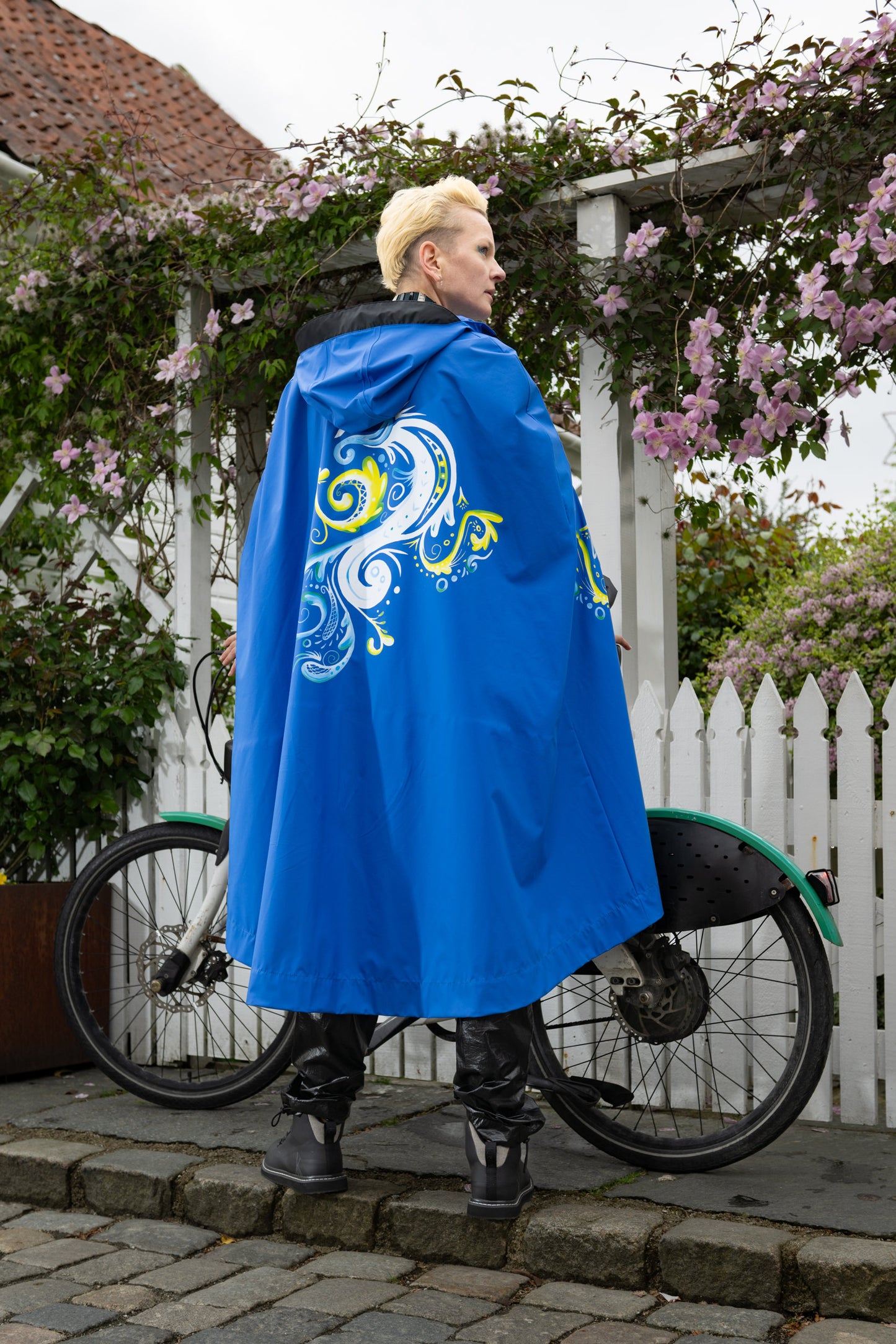 LIGHTWEIGHT LONG RAIN CAPE ROSEMALING ELECTRIC BLUE